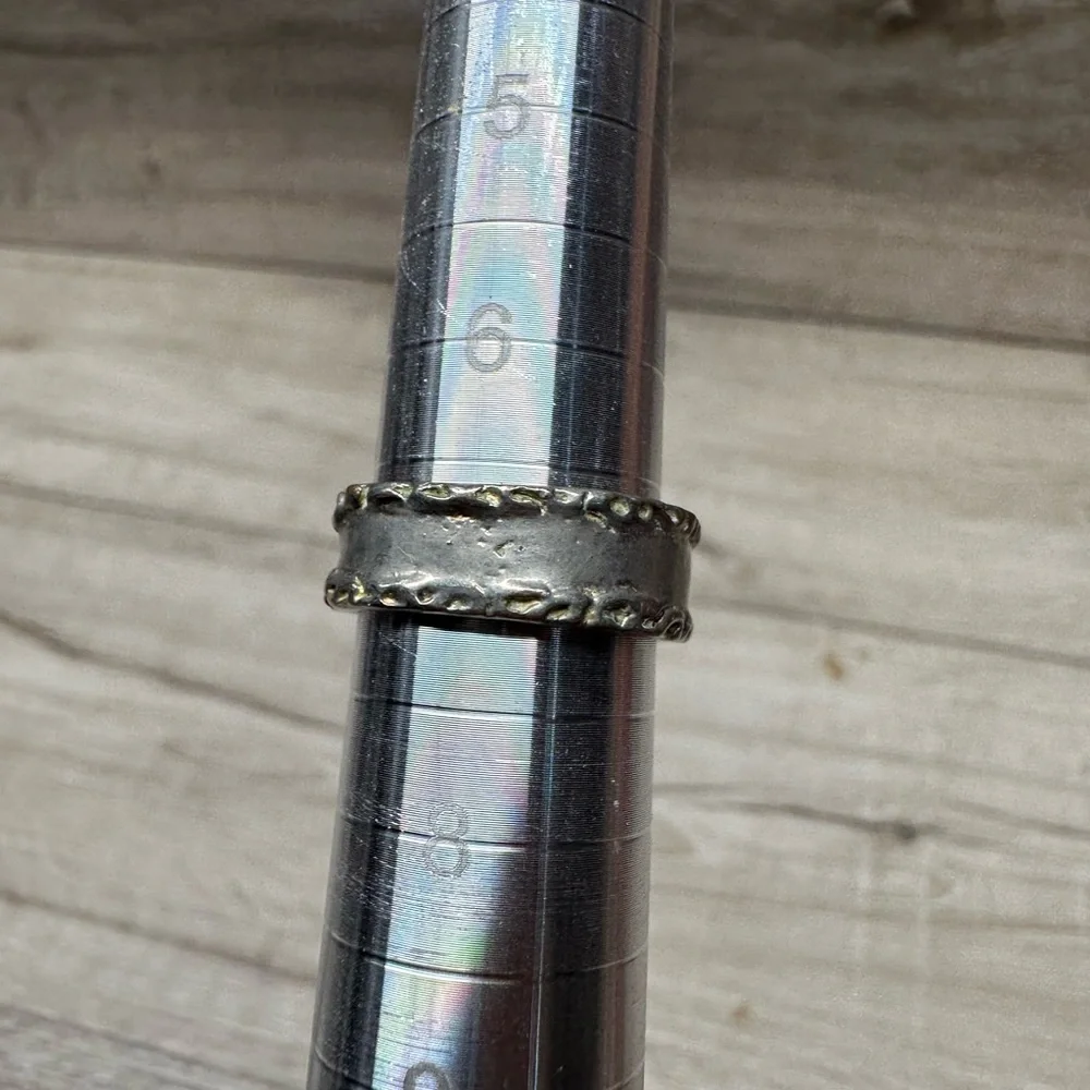 Vintage Hand Made Silver Textured Men’s Ring‎